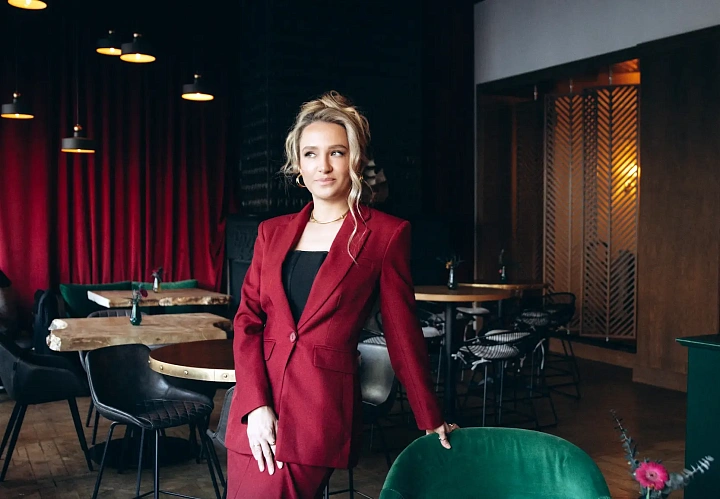 Яна Бальц: Награды в индустрии наращивания волос — миф или реальность